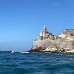 San Terenzo Poets Of The Sea With Parking And Balcony Apartmán *