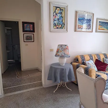 San Terenzo Poets Of The Sea With Parking And Balcony Apartment