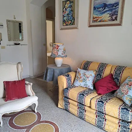 San Terenzo Poets Of The Sea With Parking And Balcony * Lerici