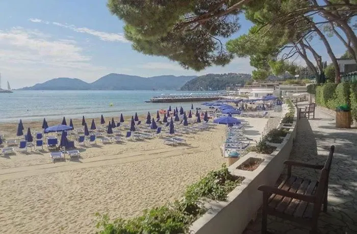 San Terenzo Poets Of The Sea With Parking And Balcony