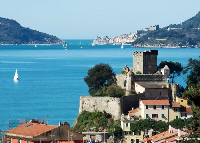 San Terenzo Poets Of The Sea With Parking And Balcony *