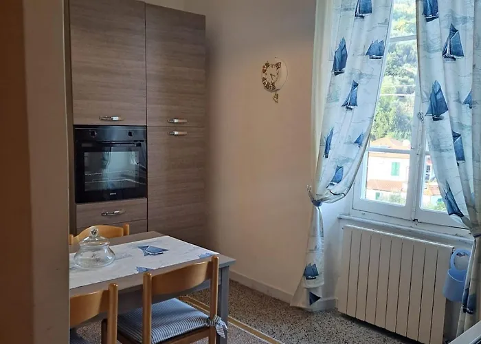 San Terenzo Poets Of The Sea With Parking And Balcony Apartmán *